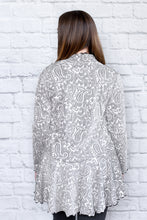 Load image into Gallery viewer, Flouncing Brocade Cardigan