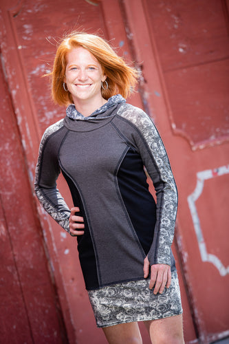 Happenin' Hoodie Dress - Silver Rose