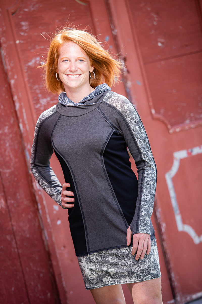 Happenin' Hoodie Dress - Silver Rose