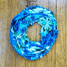 Load image into Gallery viewer, Summery Scarf