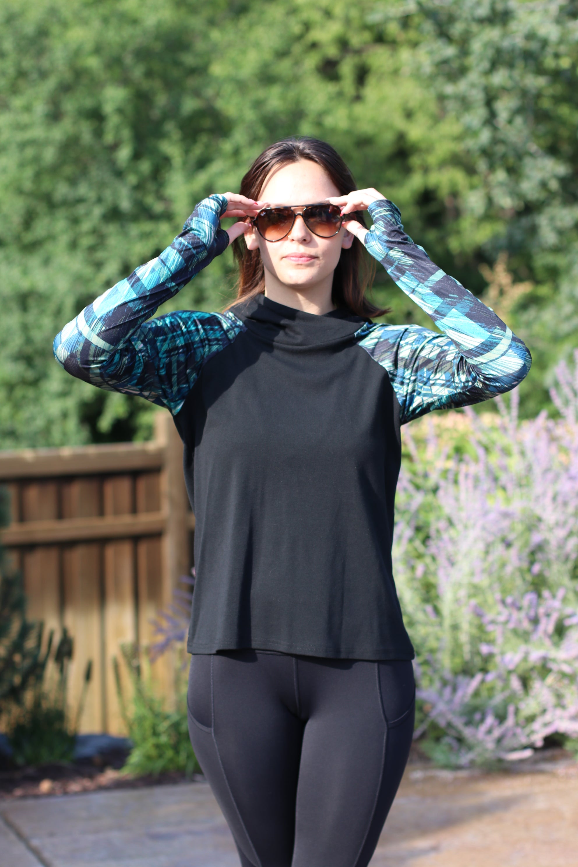 Cropped Yoga Hoodie Cool Plaid